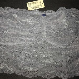 American Eagle Gray M lace bandeau NWT Never worn